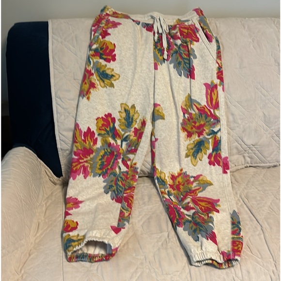 Anthropologie terry lounge pants and Gap long sleeve t shirt. - Picture 2 of 3